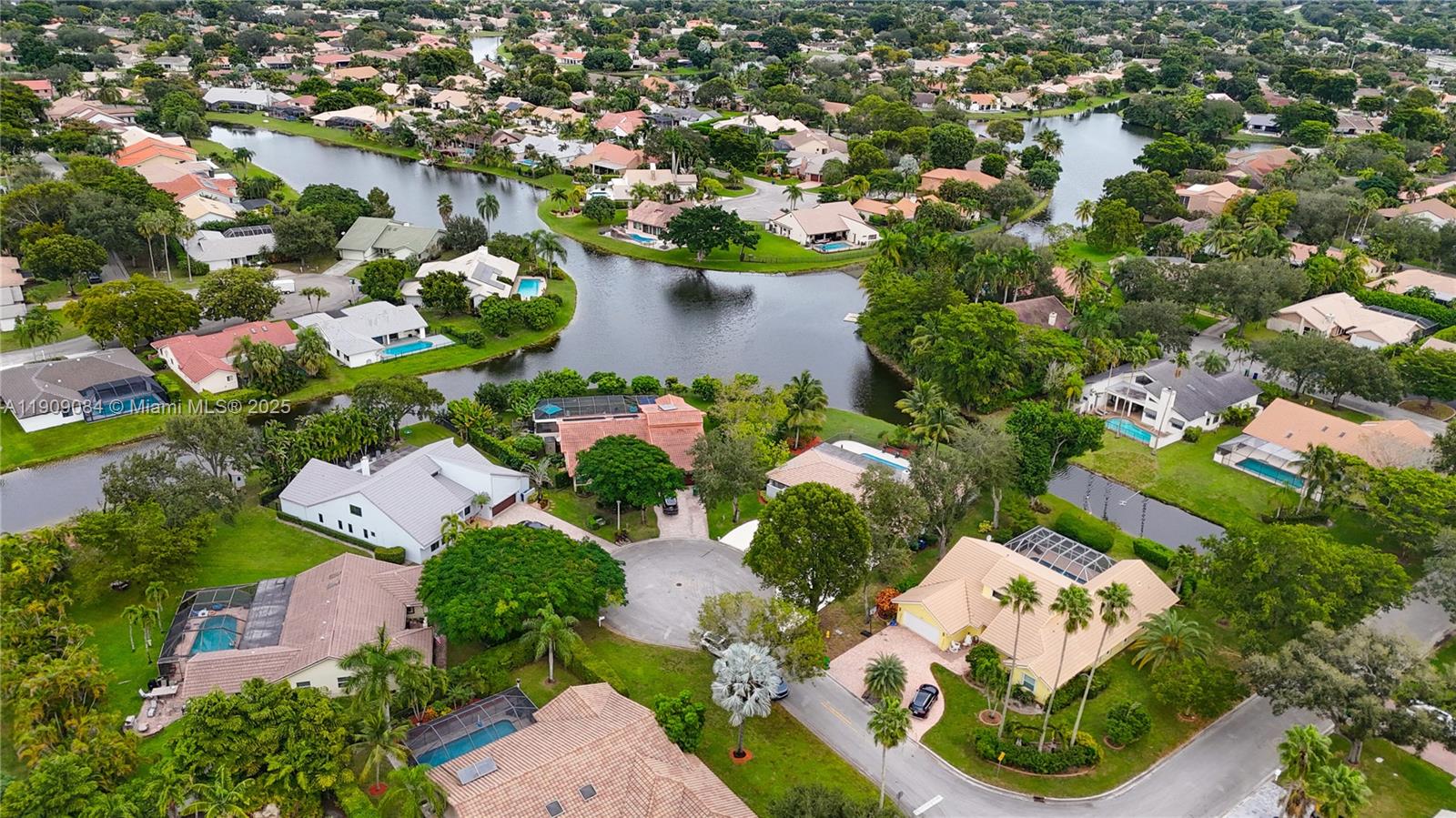 Coral Springs, Florida, 33071, United States, 4 Bedrooms Bedrooms, ,3 BathroomsBathrooms,Residential,For Sale,1987746