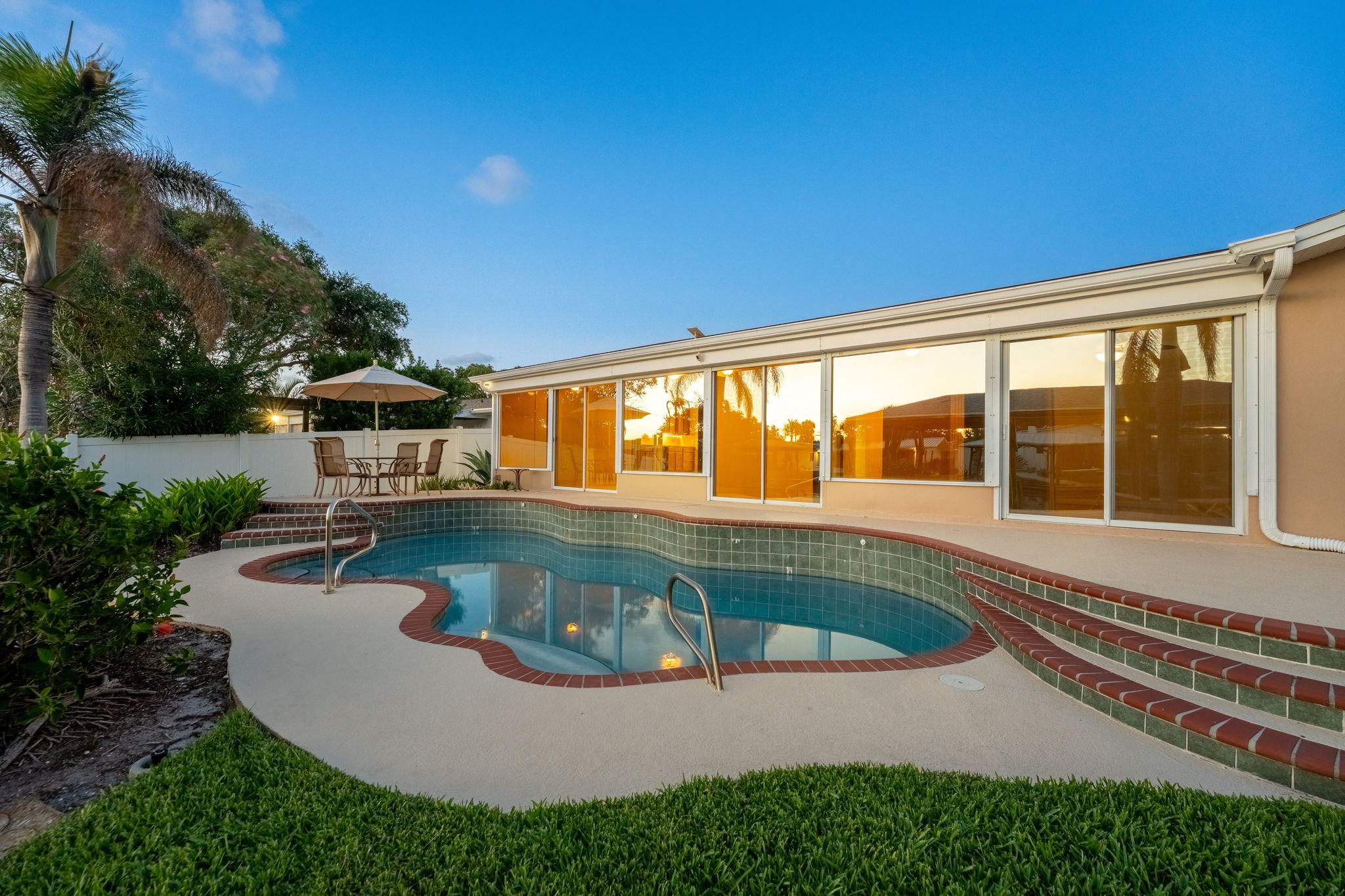  27 Westview Lane, Cocoa Beach, FL, 32931 - 物件實景