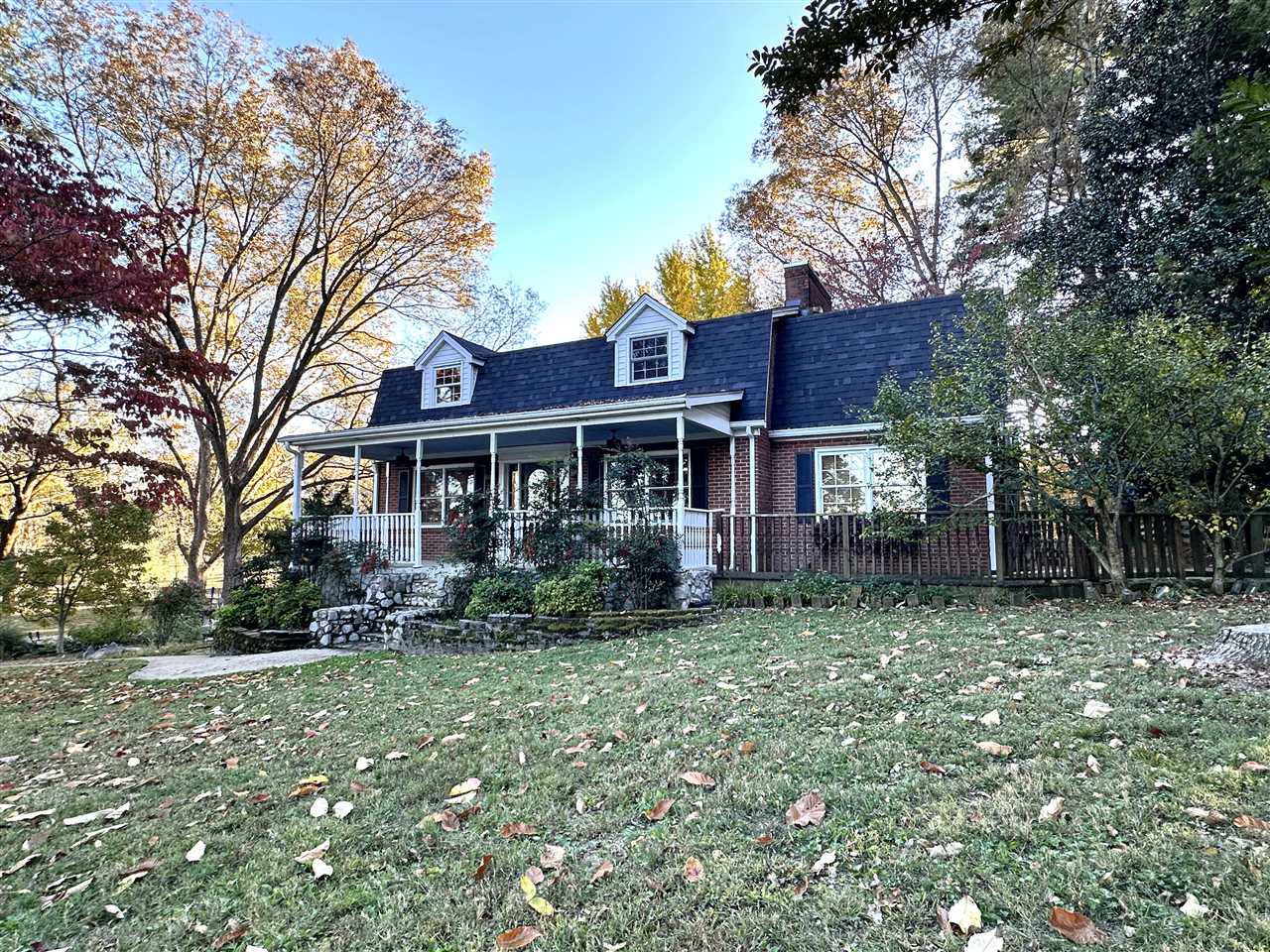 Bowling Green, Kentucky, 42103, United States, 4 Bedrooms Bedrooms, ,5 BathroomsBathrooms,Residential,For Sale,1991633