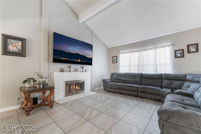 Henderson, Nevada, 89014, United States, 4 Bedrooms Bedrooms, ,2 BathroomsBathrooms,Residential,For Sale,1977160