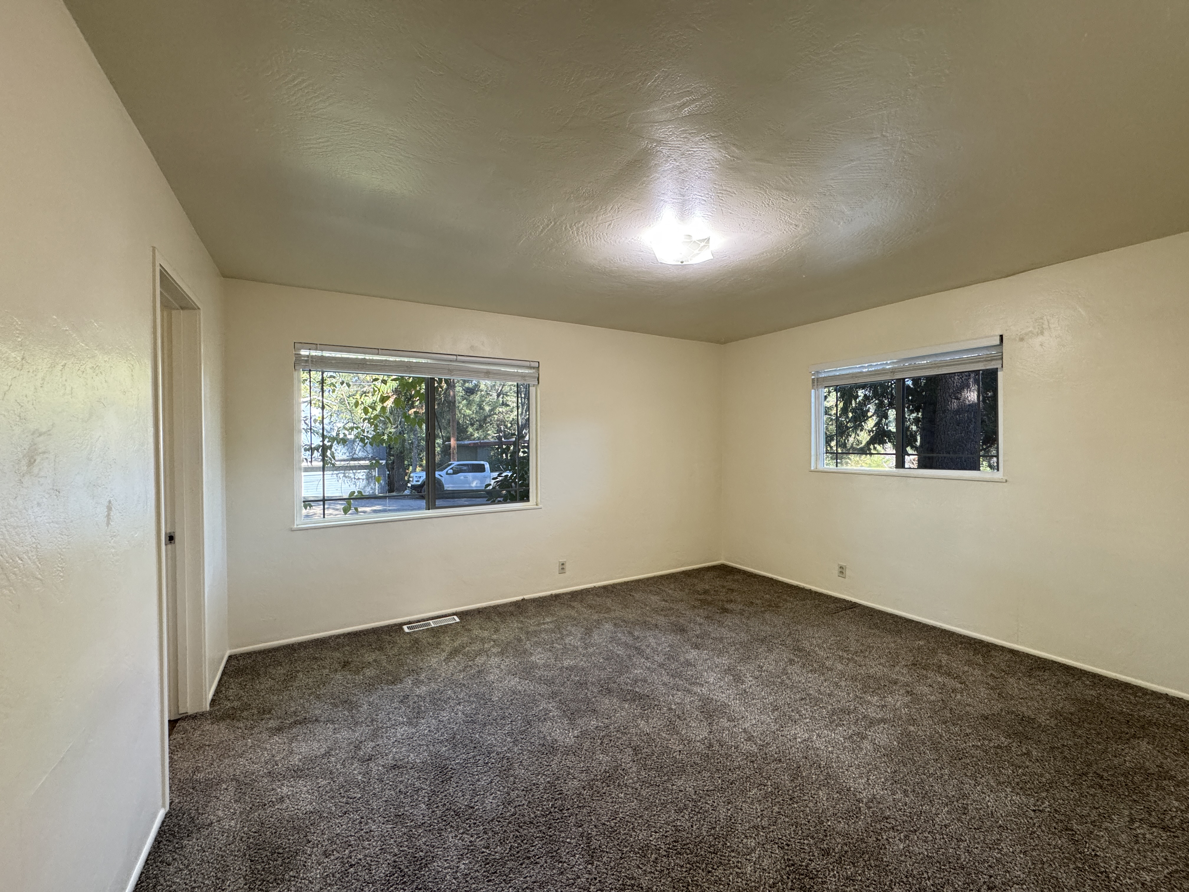 Ukiah, California, 95482, United States, 3 Bedrooms Bedrooms, ,2 BathroomsBathrooms,Residential,For Sale,1845270