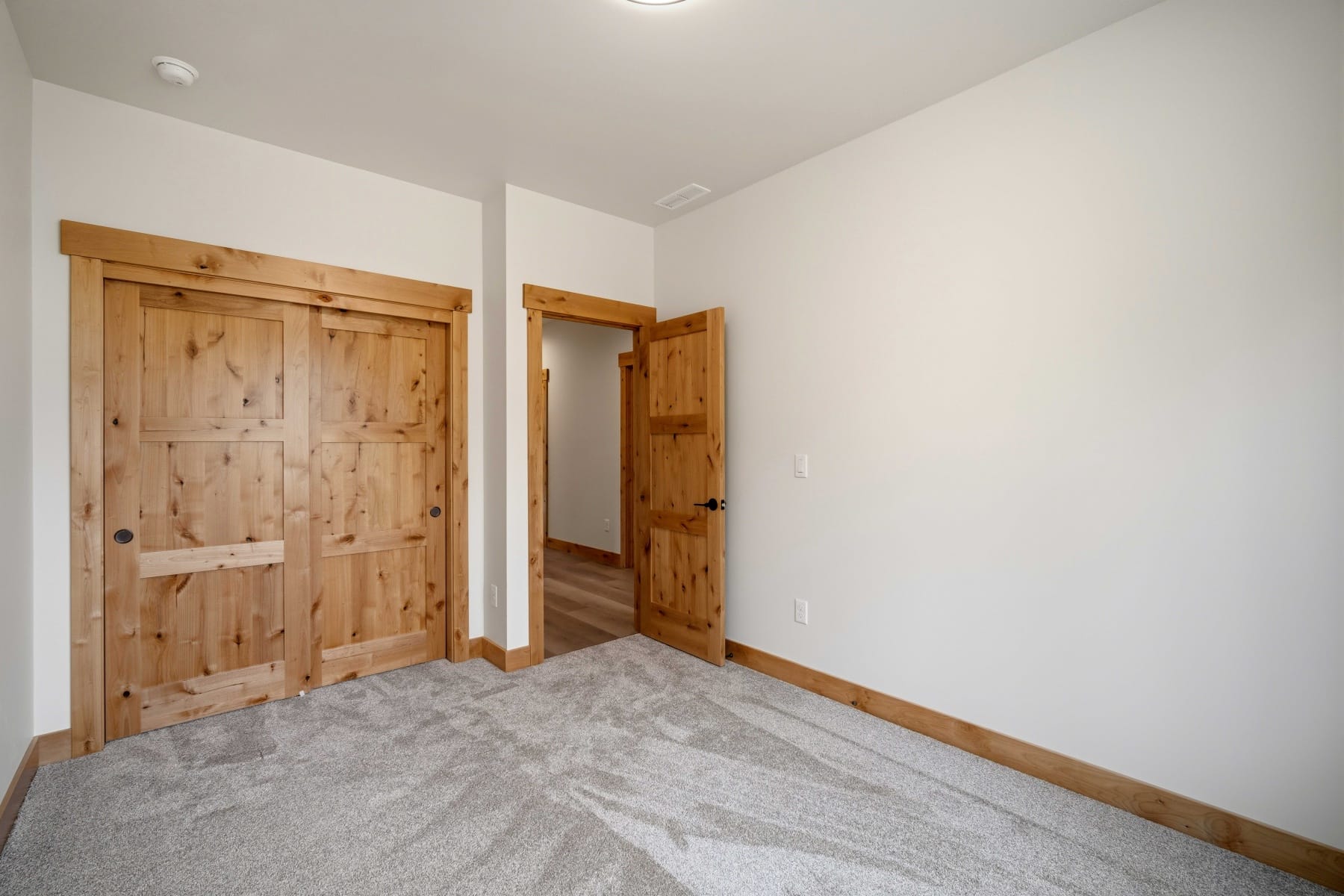  17146 Covina Road Bend, OR 97707 - 物件實景