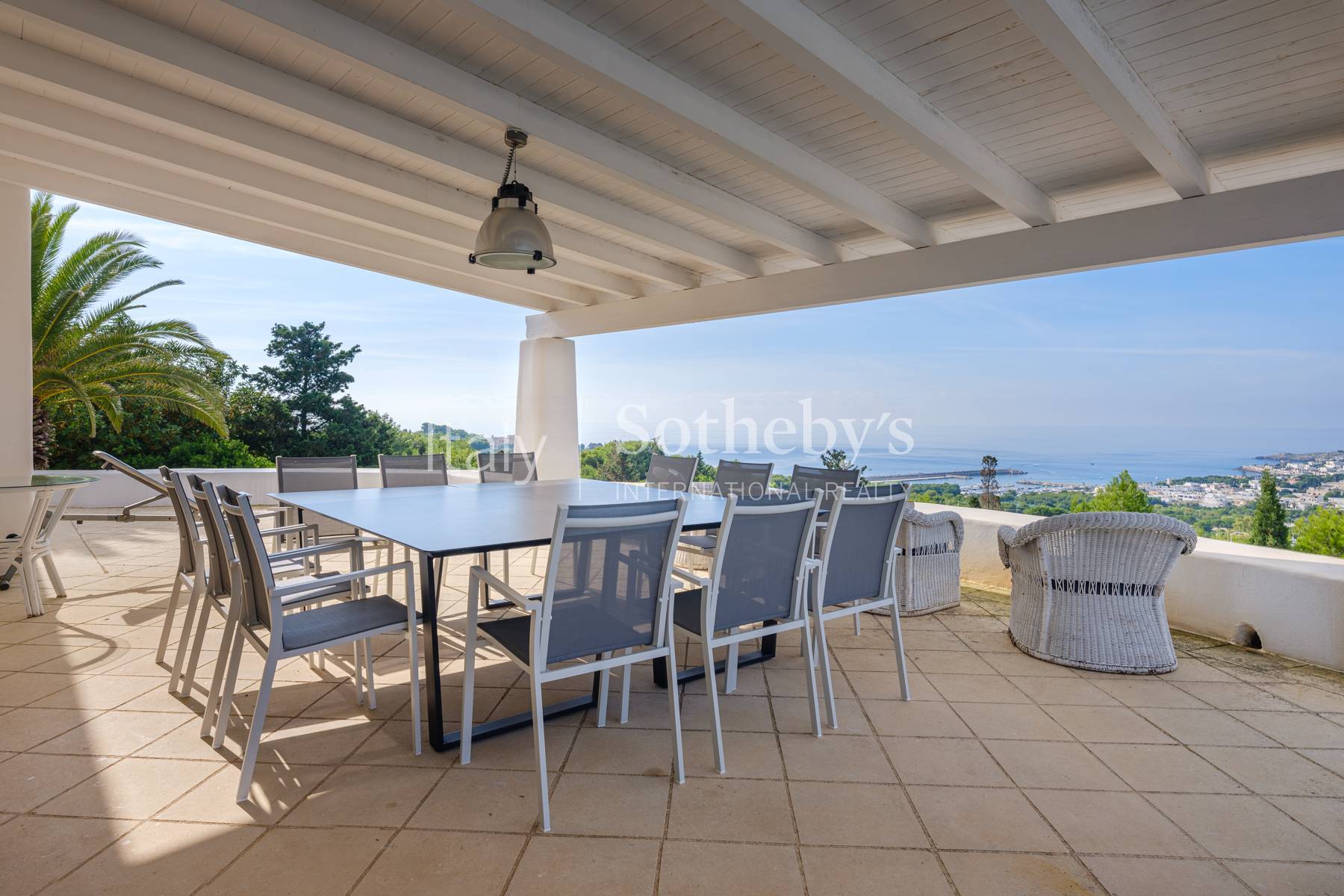  Elegant villa with a sea-view pool - 物件實景