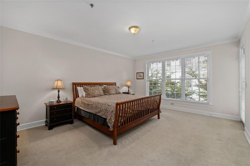 Atlanta, Georgia, 30327, United States, 2 Bedrooms Bedrooms, ,3 BathroomsBathrooms,Residential,For Sale,1895393