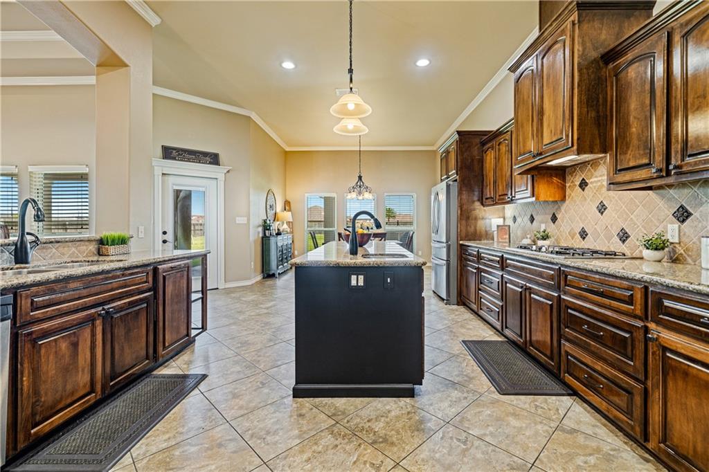 Corpus Christi, Texas, 78414, United States, 4 Bedrooms Bedrooms, ,3 BathroomsBathrooms,Residential,For Sale,1868505