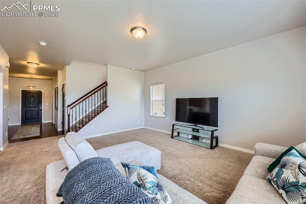 Colorado Springs, Colorado, 80908, United States, 3 Bedrooms Bedrooms, ,3 BathroomsBathrooms,Residential,For Sale,1898644