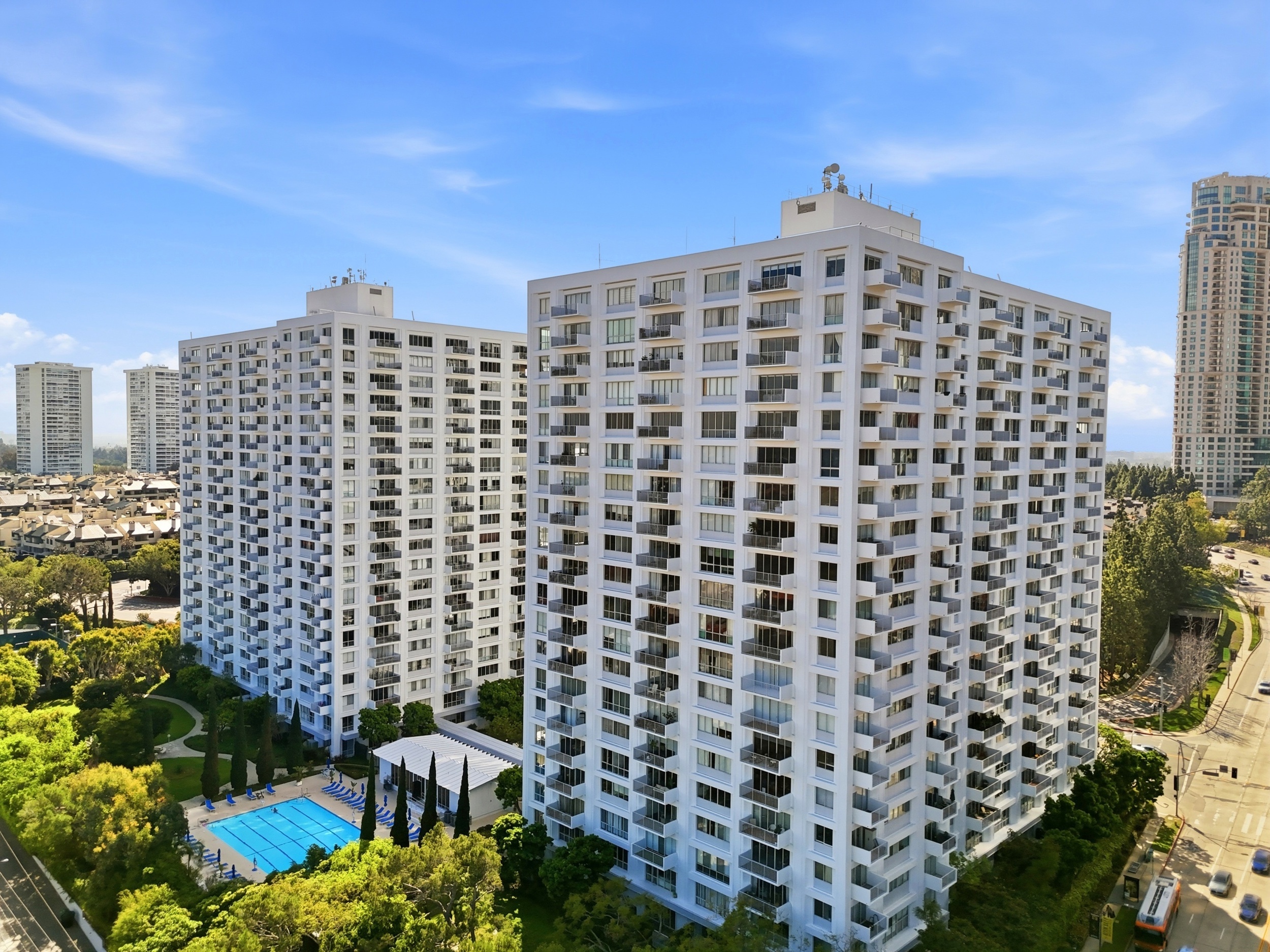 2160 Century Park East, Unit 411 - 物件實景