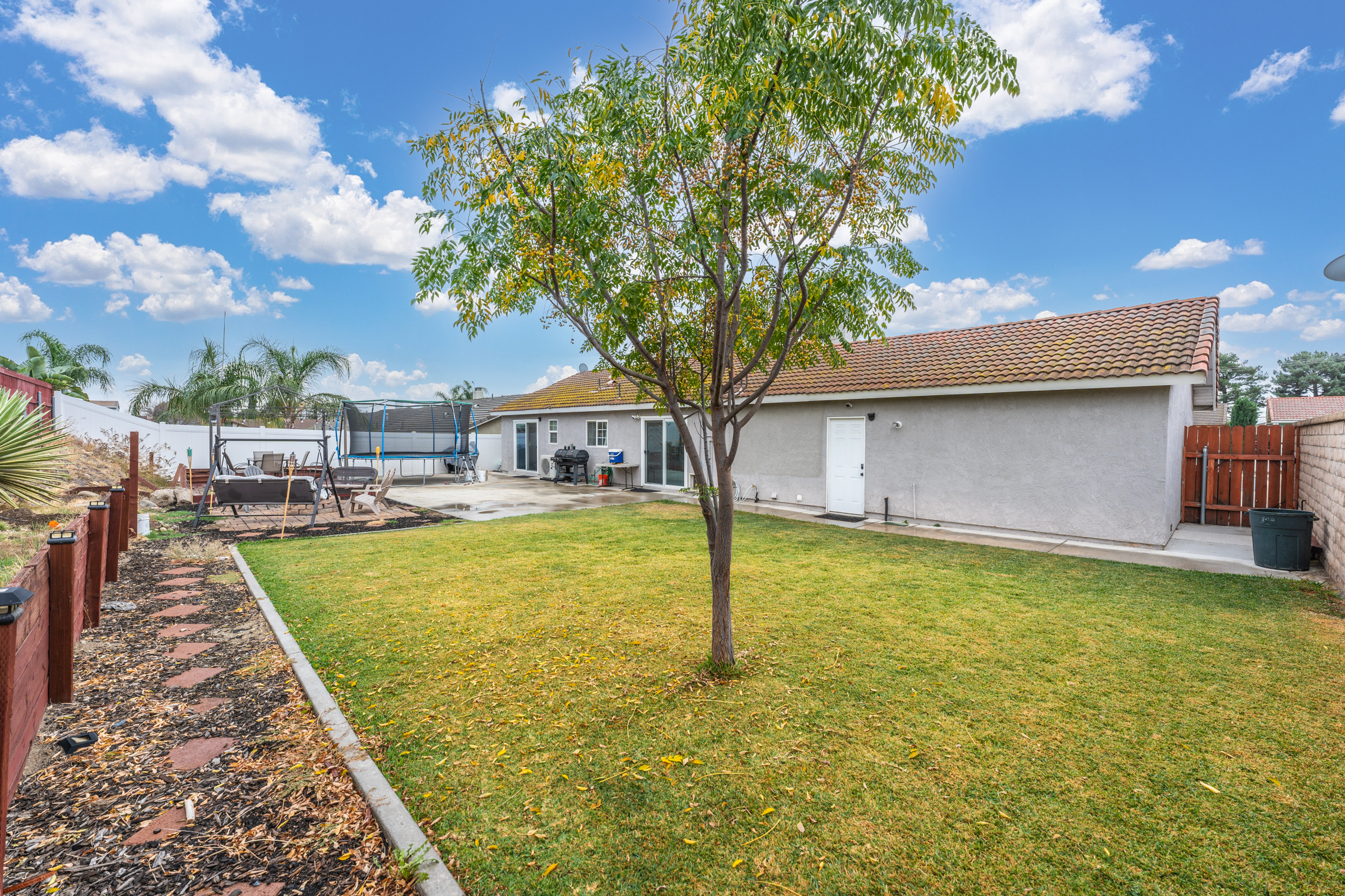 Rialto, California, 92376, United States, 4 Bedrooms Bedrooms, ,2 BathroomsBathrooms,Residential,For Sale,1994272