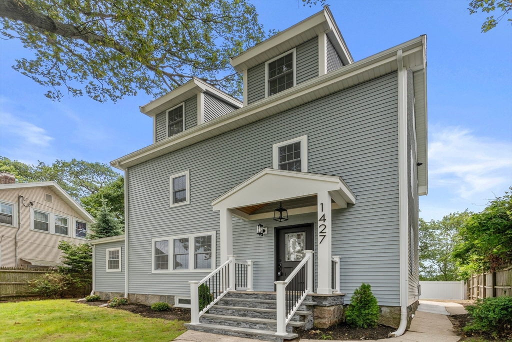 Quincy, Massachusetts, 02169, United States, 4 Bedrooms Bedrooms, ,3 BathroomsBathrooms,Residential,For Sale,1932298