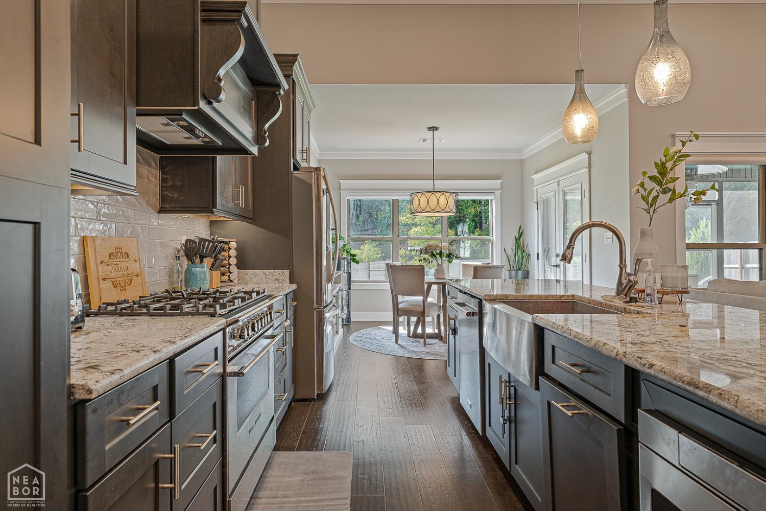 Jonesboro, Arkansas, 72404, United States, ,4 BathroomsBathrooms,Residential,For Sale,1974343