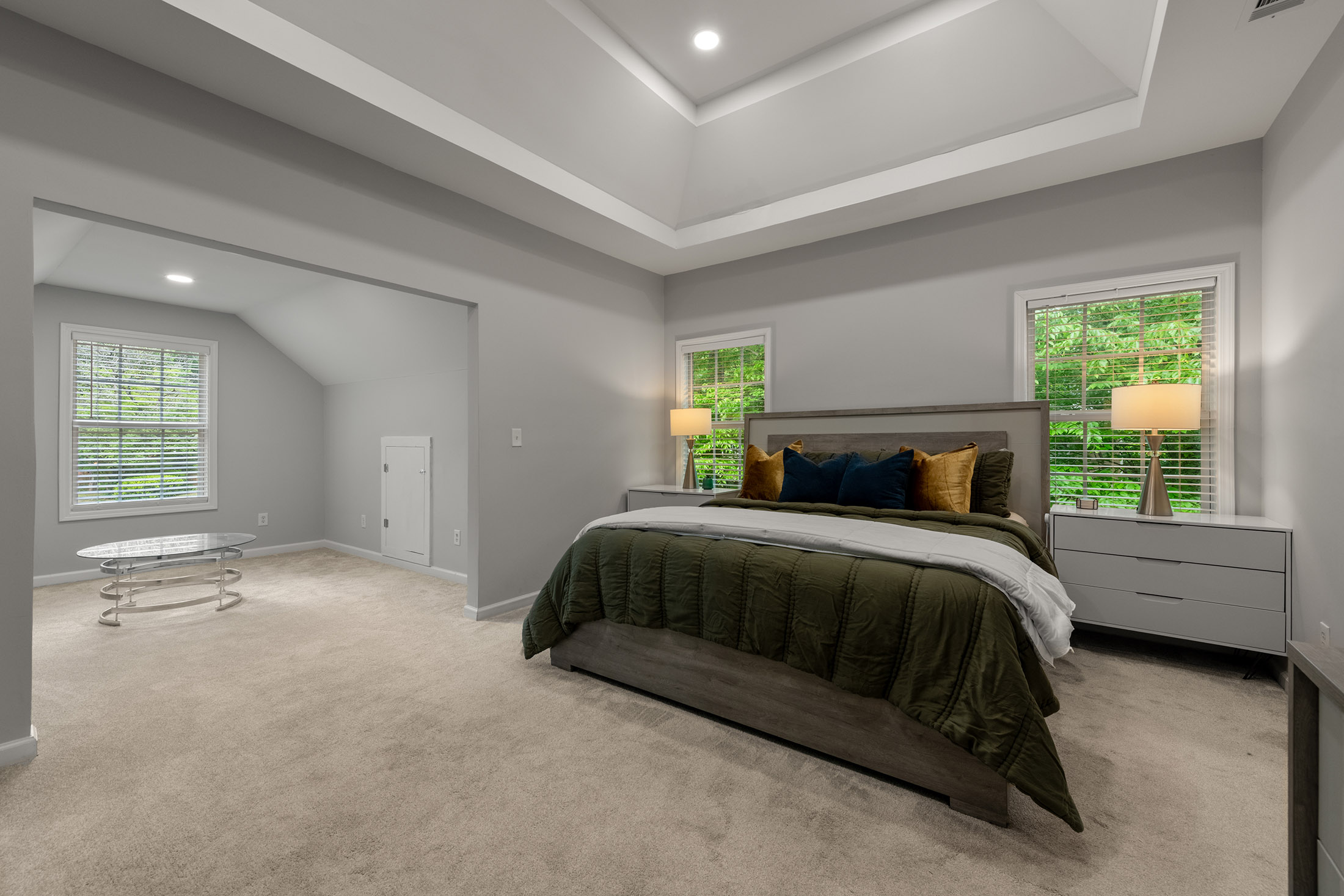  Bright Traditional with Custom Upgrades in Collier Heights - 物件實景