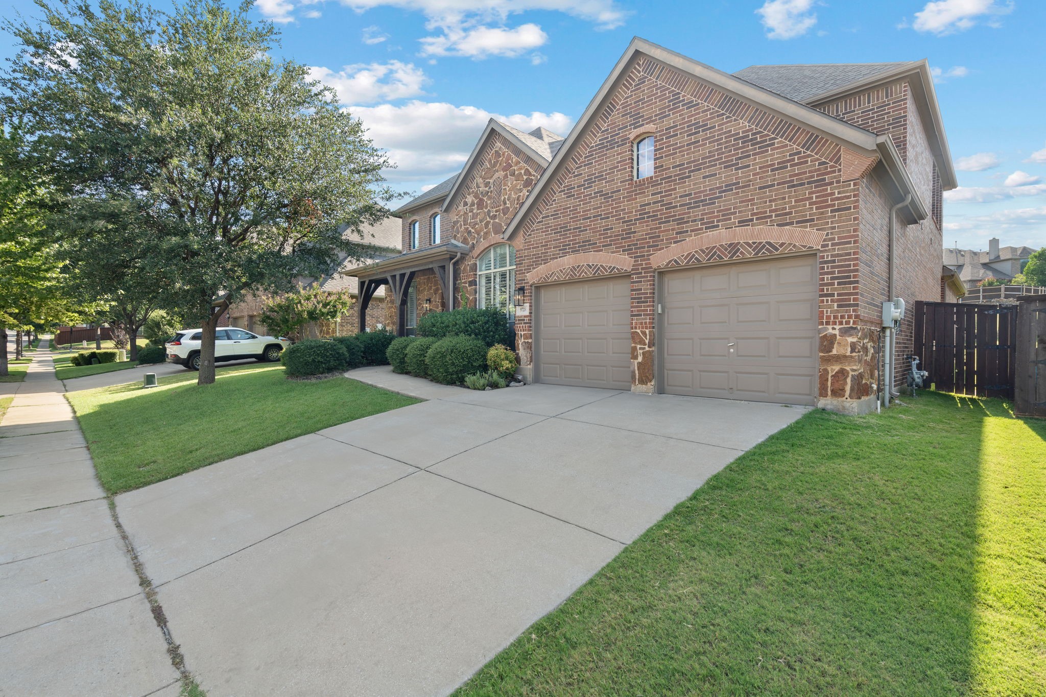 Fort Worth, Texas, 76244, United States, 4 Bedrooms Bedrooms, ,4 BathroomsBathrooms,Residential,For Sale,1901219