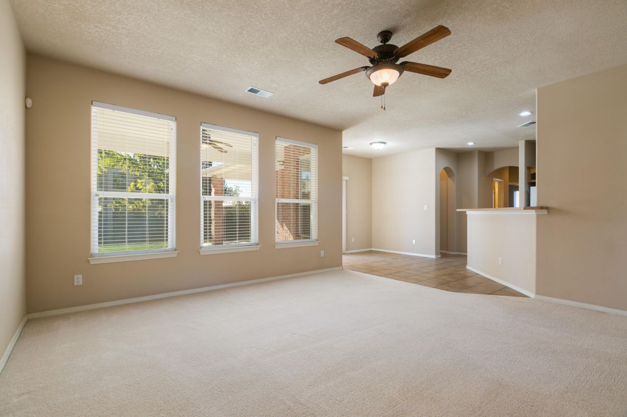 Albuquerque, New Mexico, 87122, United States, 3 Bedrooms Bedrooms, ,2 BathroomsBathrooms,Residential,For Sale,1984801