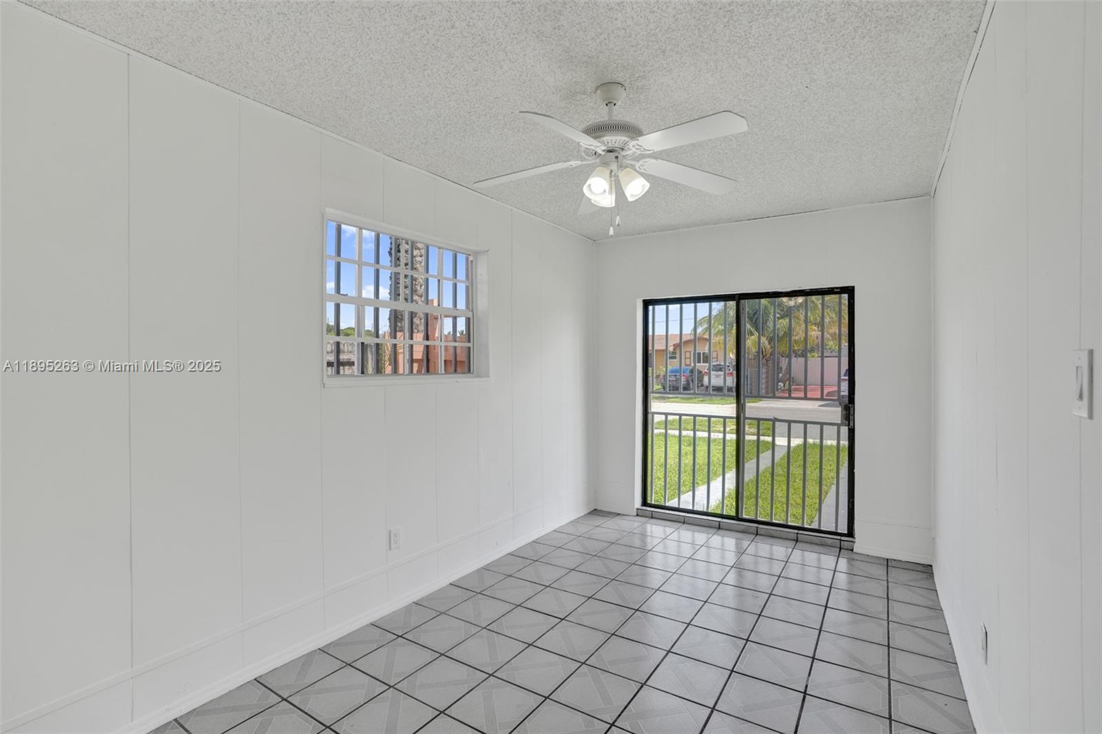 Miami, Florida, 33189, United States, 4 Bedrooms Bedrooms, ,2 BathroomsBathrooms,Residential,For Sale,1965129