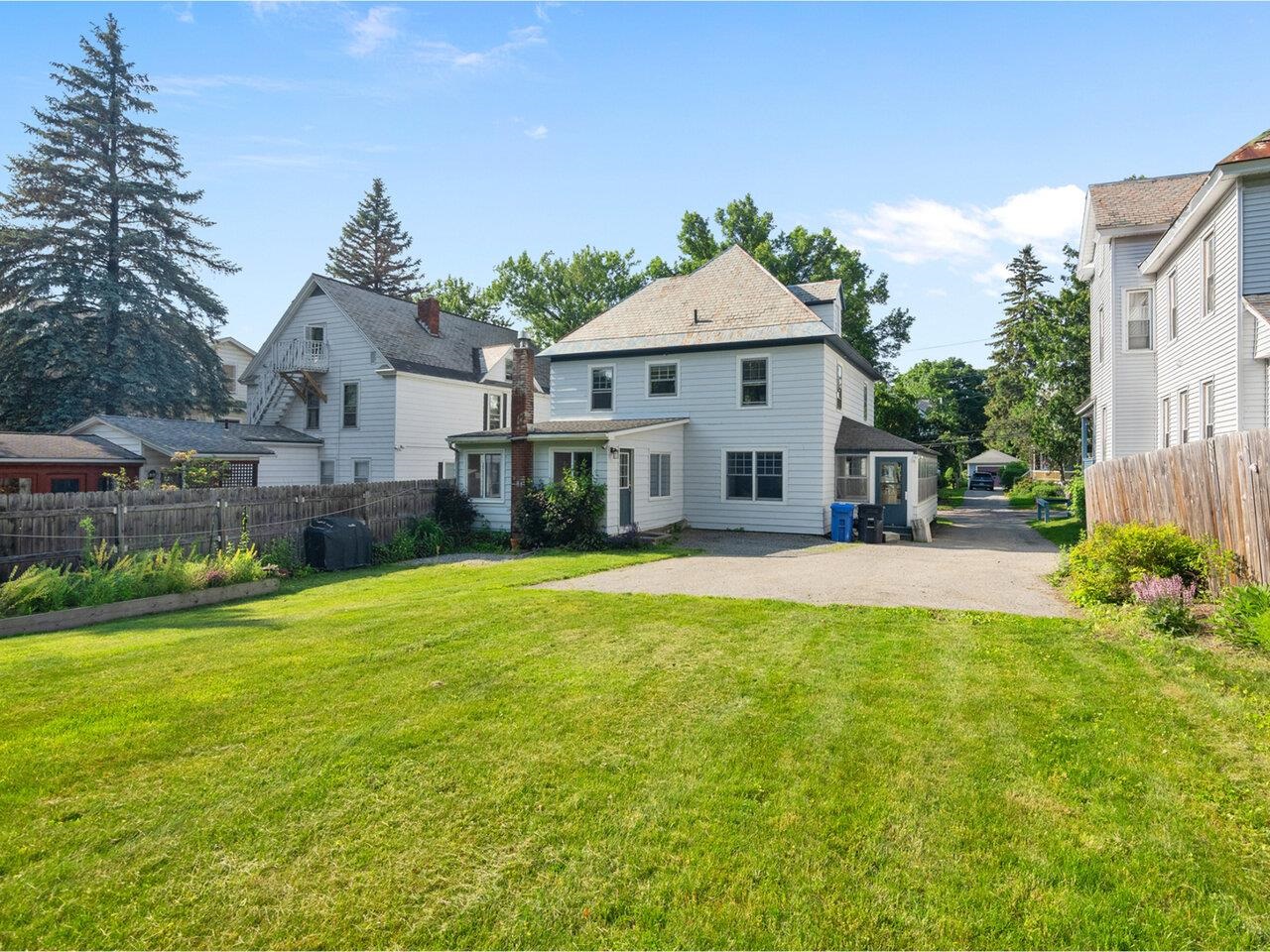Burlington, Vermont, 05401, United States, 5 Bedrooms Bedrooms, ,2 BathroomsBathrooms,Residential,For Sale,1862244