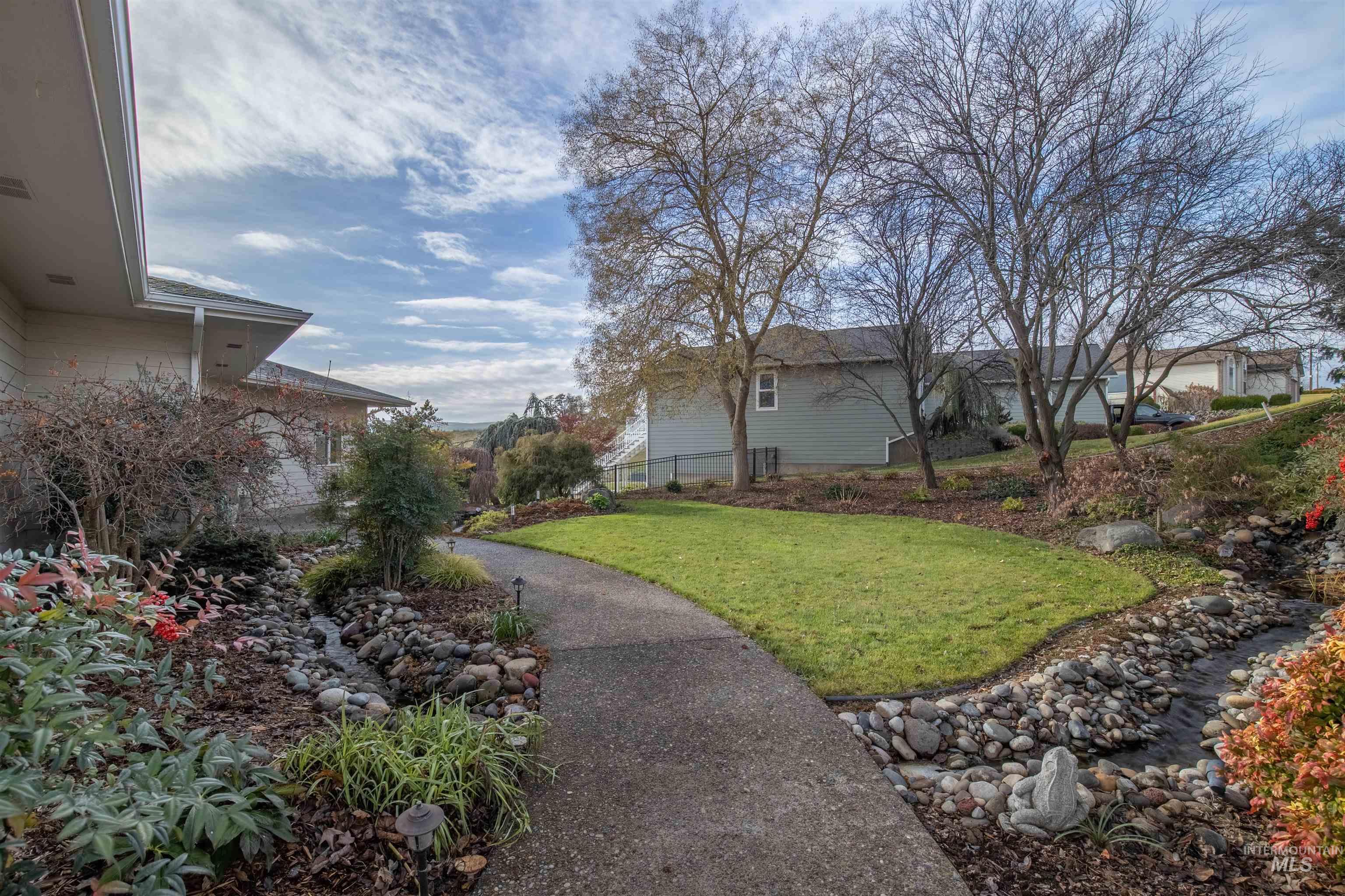 1993 & 1971 10th Ave, Clarkston, Washington, 99403, United States, 5 Bedrooms Bedrooms, ,Residential,For Sale,1993 & 1971 10th Ave,1616374