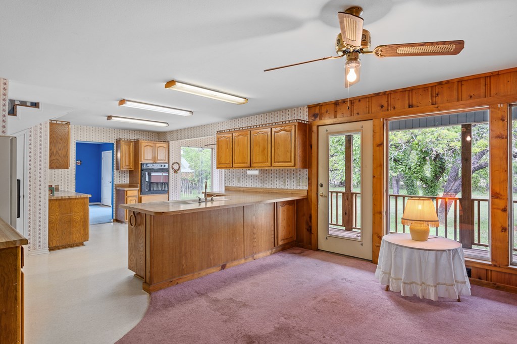 Fredericksburg, Texas, 78624, United States, 3 Bedrooms Bedrooms, ,2 BathroomsBathrooms,Residential,For Sale,1977273