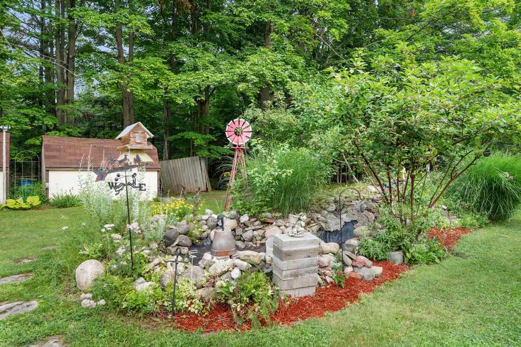 Charlevoix, Michigan, 49720, United States, 3 Bedrooms Bedrooms, ,2 BathroomsBathrooms,Residential,For Sale,1908367