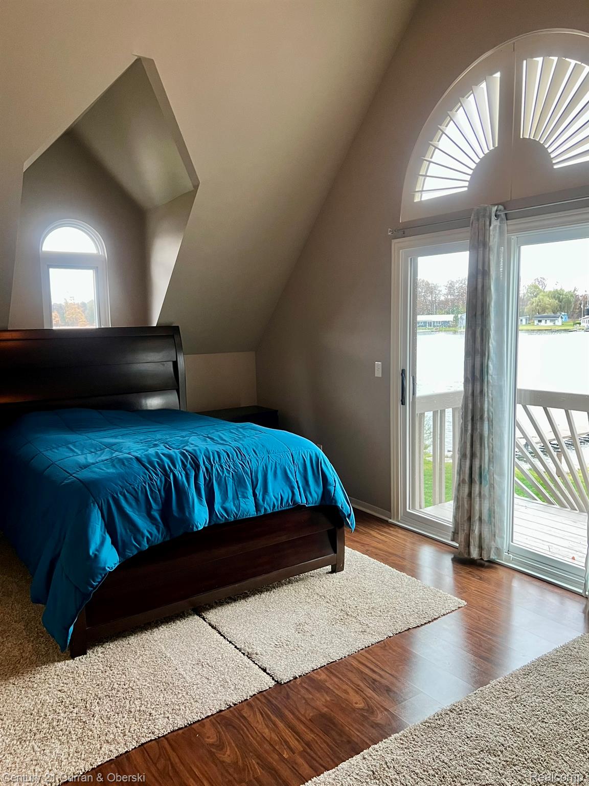 Jackson, Michigan, 49201, United States, 3 Bedrooms Bedrooms, ,3 BathroomsBathrooms,Residential,For Sale,1981223