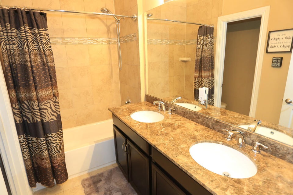 Delray Beach, Florida, 33484, United States, 4 Bedrooms Bedrooms, ,3 BathroomsBathrooms,Residential,For Sale,1943526