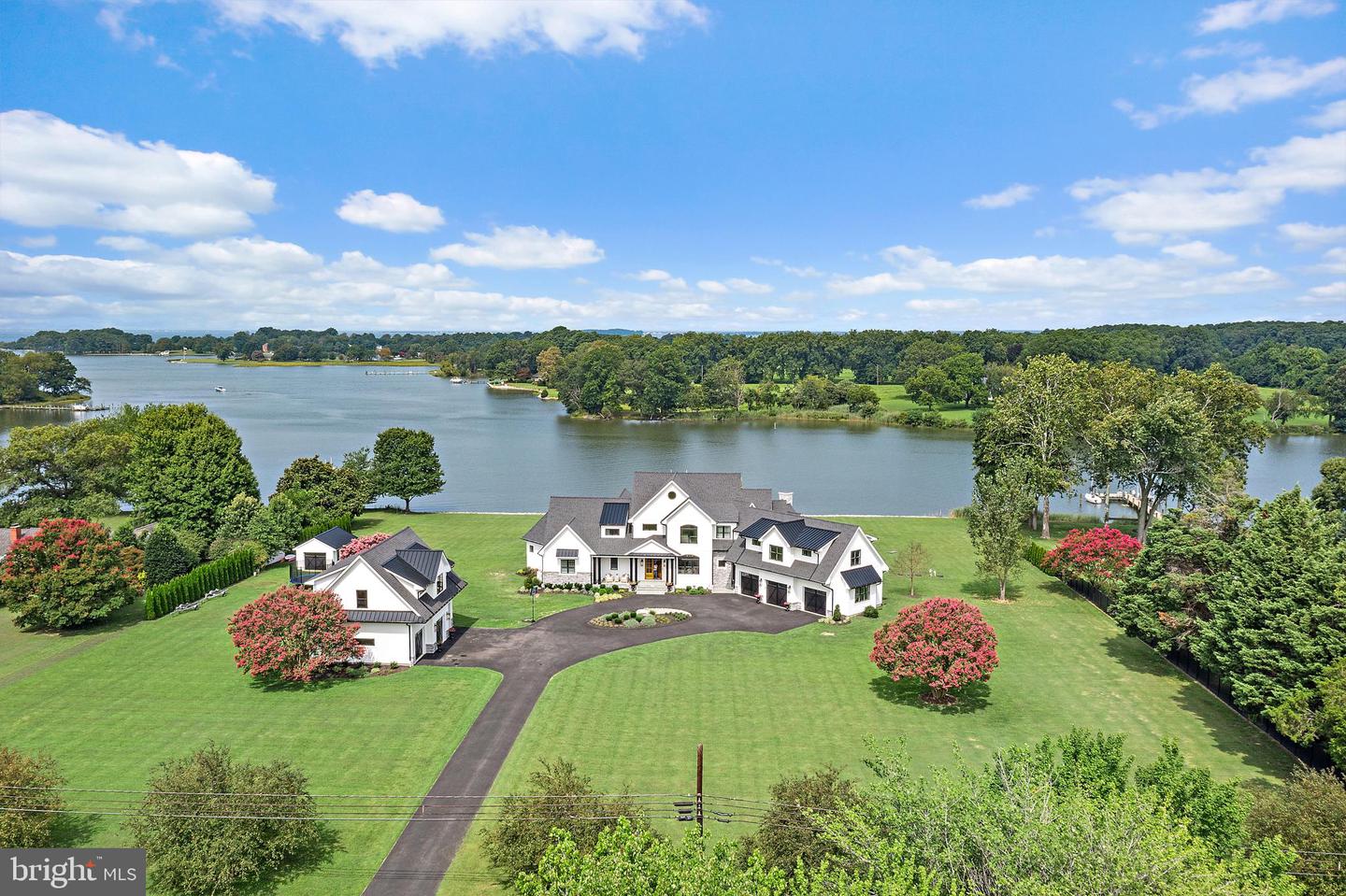 Queenstown, Maryland, 21658, United States, 5 Bedrooms Bedrooms, ,5 BathroomsBathrooms,Residential,For Sale,1907636