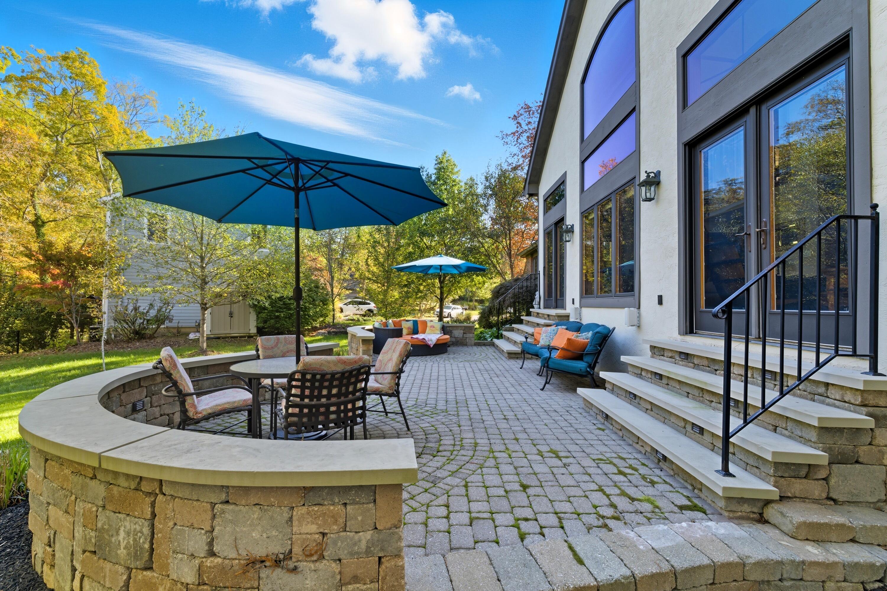 Columbus, Ohio, 43230, United States, 4 Bedrooms Bedrooms, ,4 BathroomsBathrooms,Residential,For Sale,1970472