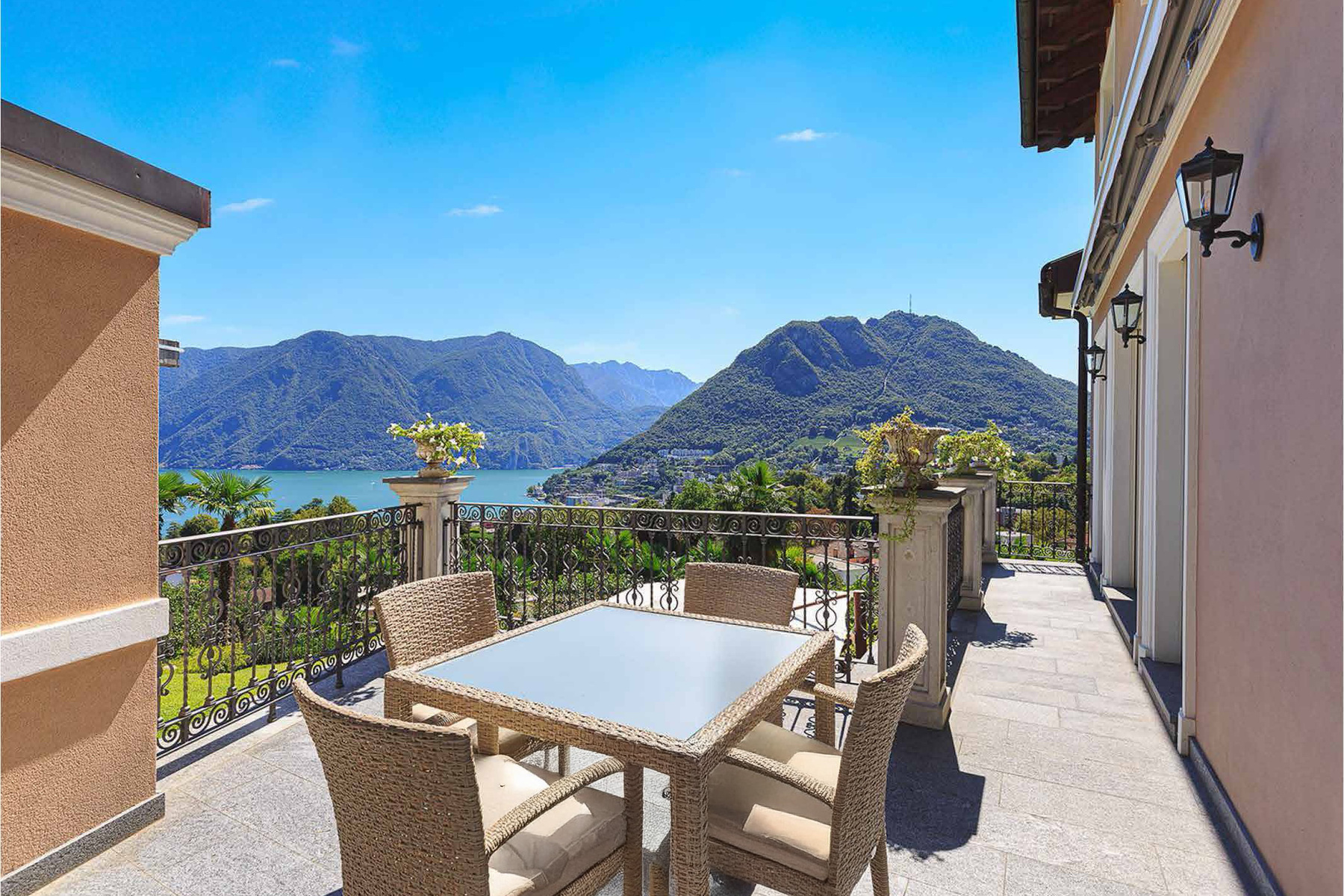  Majestic classic villa in dominant position - 物件實景