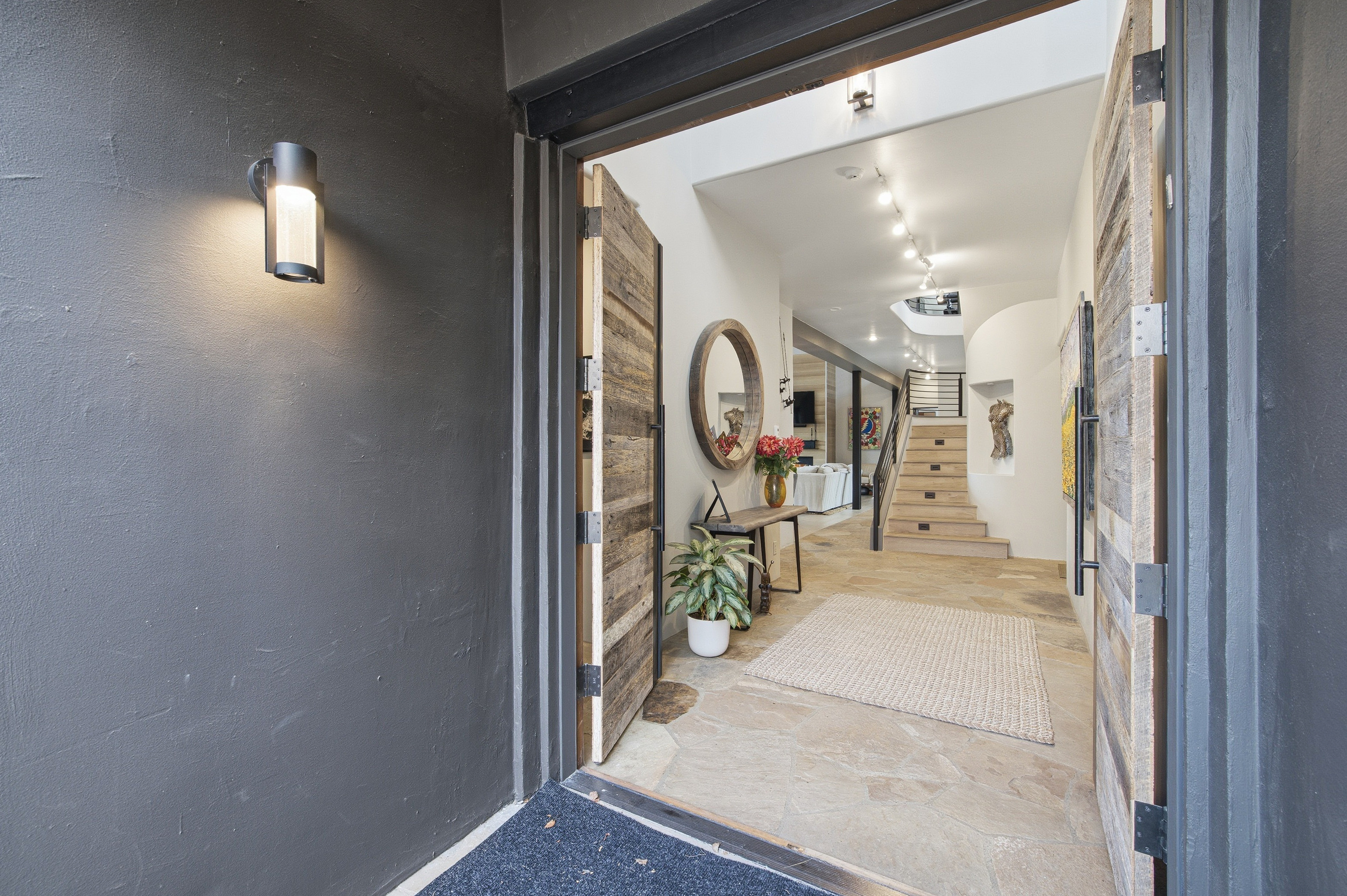  Contemporary Mountain Living - 物件實景