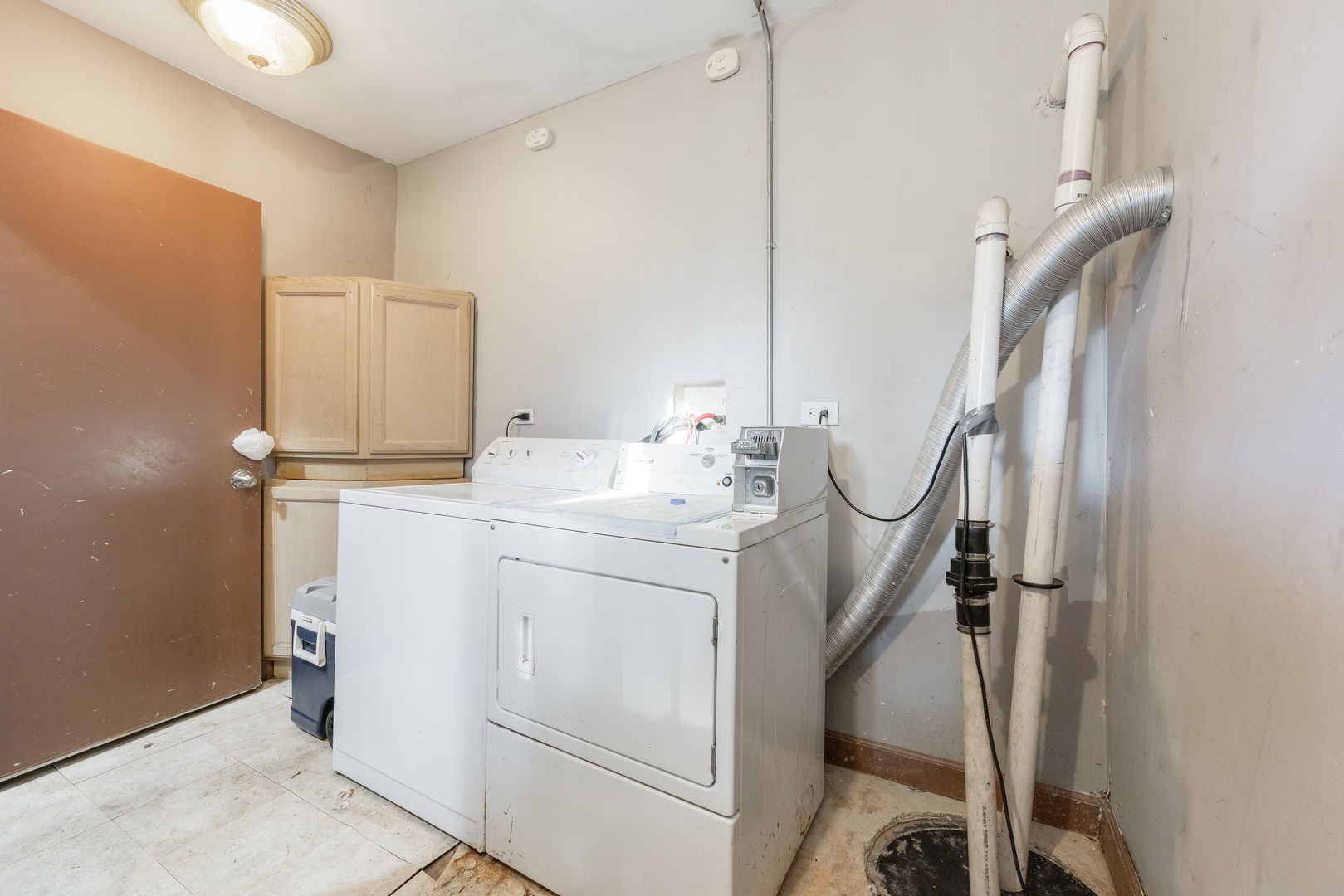 Chicago, Illinois, 60637, United States, 10 Bedrooms Bedrooms, ,Residential,For Sale,1947843