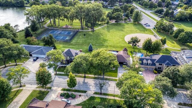 Medinah, Illinois, 60157, United States, 4 Bedrooms Bedrooms, ,4 BathroomsBathrooms,Residential,For Sale,1975518