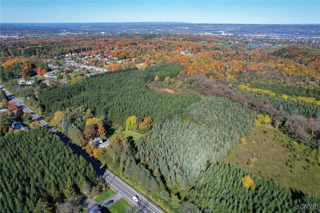 New Hartford, New York, 13413, United States, 3 Bedrooms Bedrooms, ,2 BathroomsBathrooms,Residential,For Sale,1989145