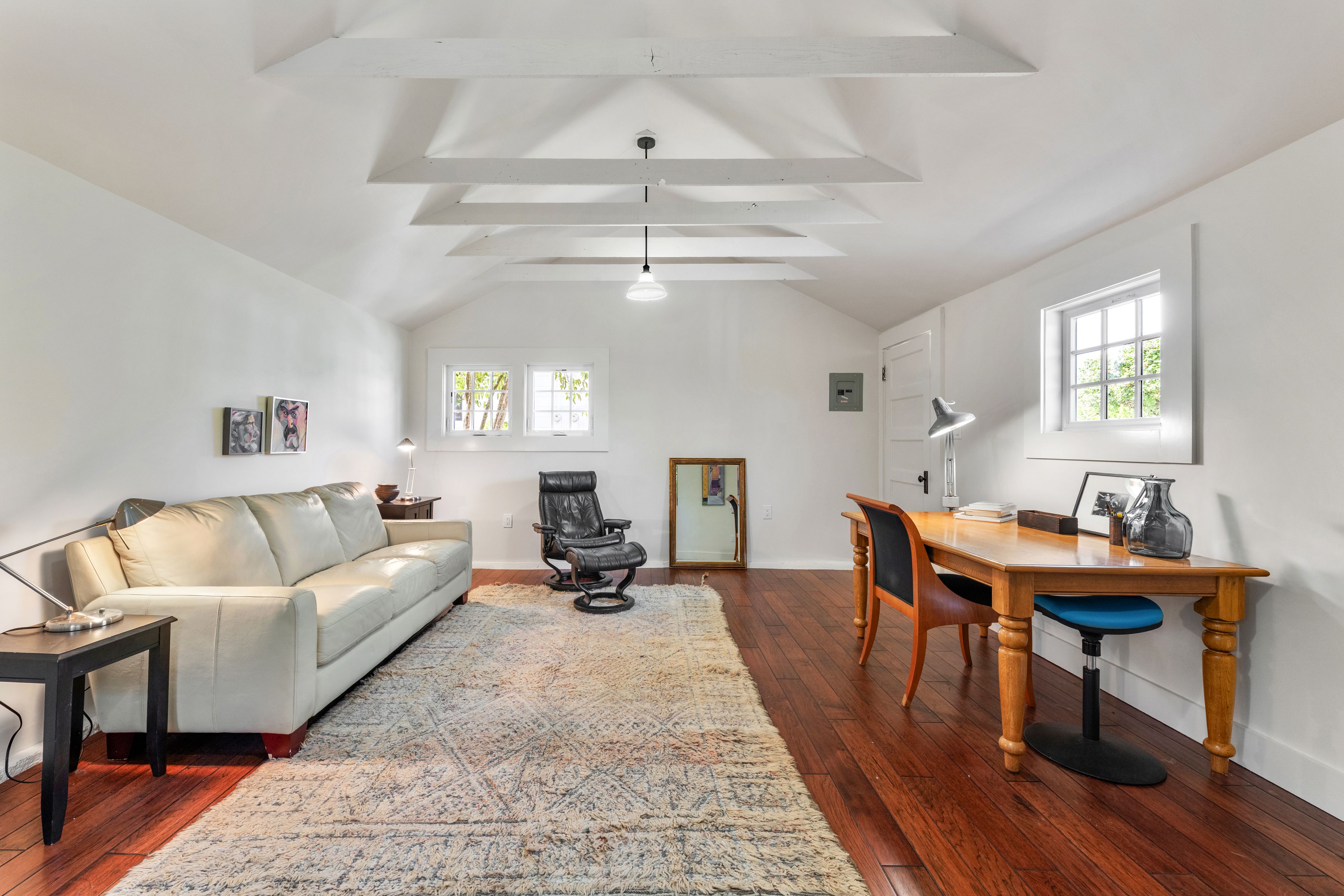  Farmhouse Retreat in Petaluma - 物件實景