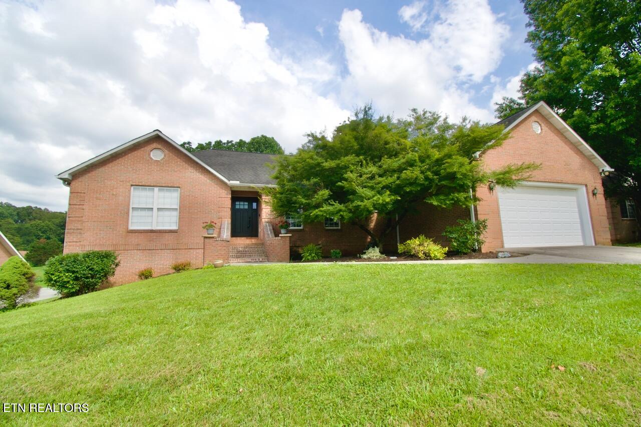 Maryville, Tennessee, 37803, United States, 3 Bedrooms Bedrooms, ,3 BathroomsBathrooms,Residential,For Sale,1857771