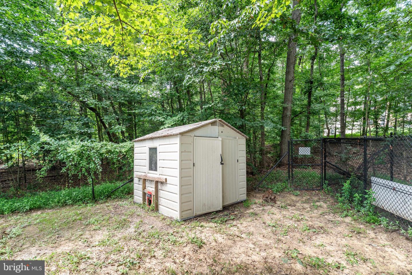 Clinton, Maryland, 20735, United States, 5 Bedrooms Bedrooms, ,5 BathroomsBathrooms,Residential,For Sale,1907711