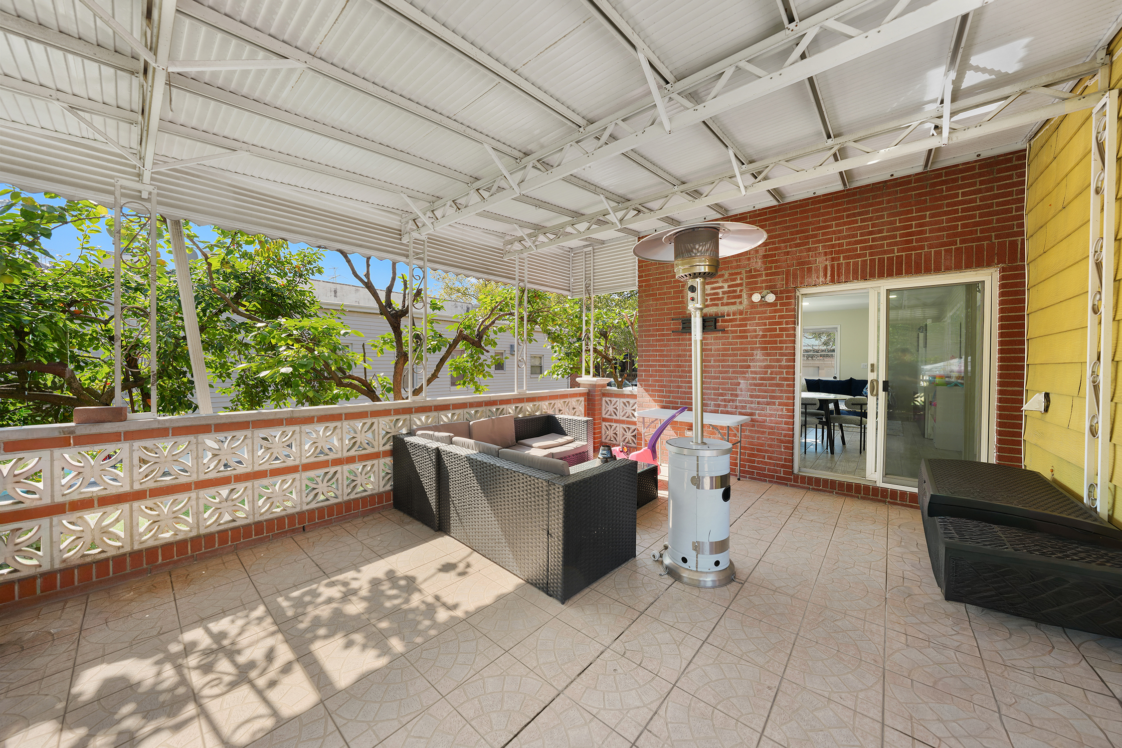 Brooklyn, New York, 11230, United States, 4 Bedrooms Bedrooms, ,4 BathroomsBathrooms,Residential,For Sale,1981094