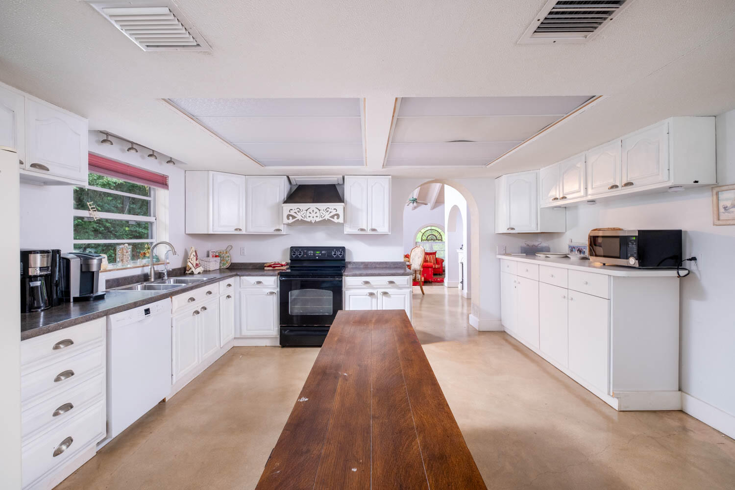 KEY LARGO, Florida, 33037, United States, 10 Bedrooms Bedrooms, ,9 BathroomsBathrooms,Residential,For Sale,1759223