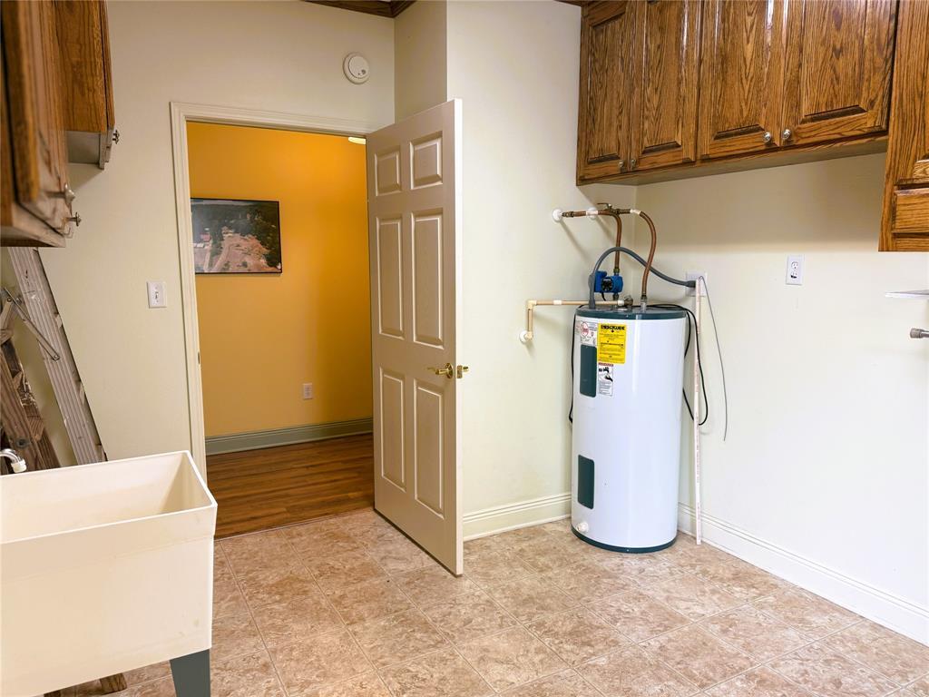 Homer, Louisiana, 71040, United States, 4 Bedrooms Bedrooms, ,2 BathroomsBathrooms,Residential,For Sale,1922806