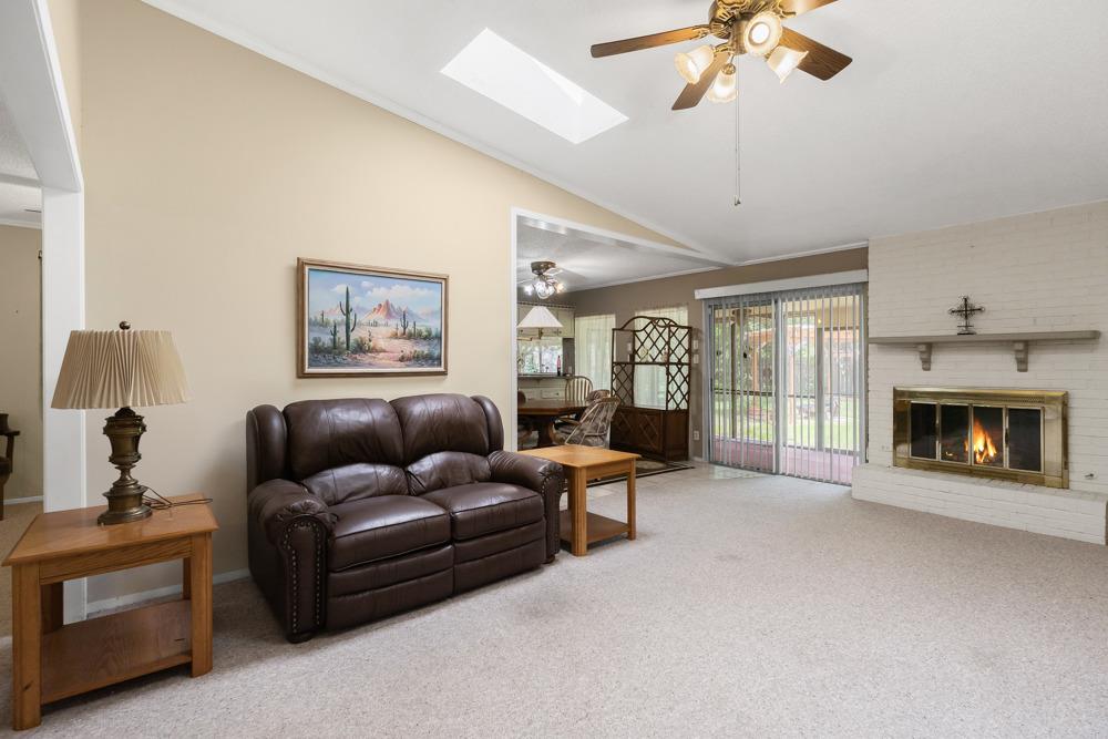 Austin, Texas, 78745, United States, 4 Bedrooms Bedrooms, ,2 BathroomsBathrooms,Residential,For Sale,1902323