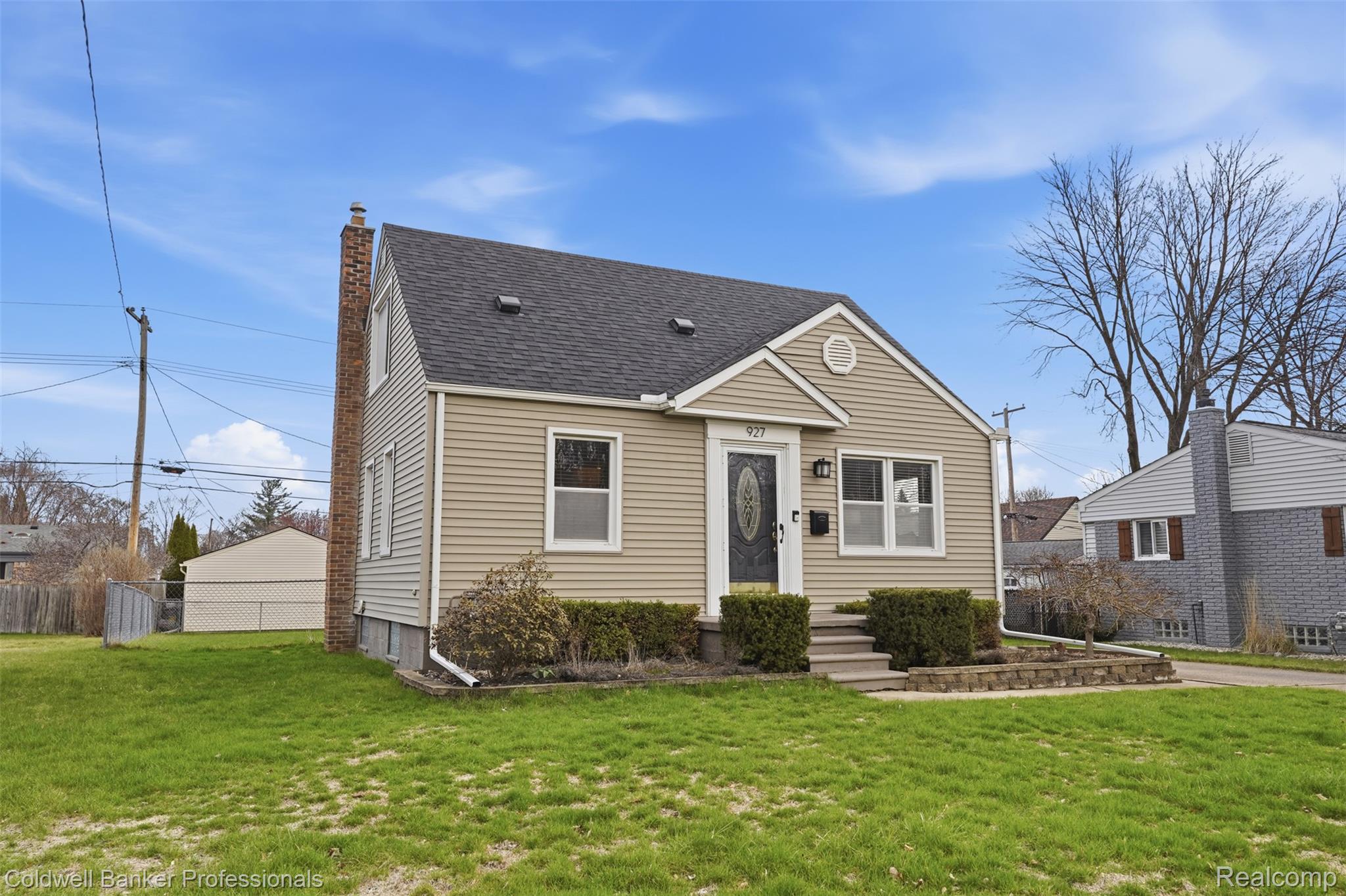 Montrose Ave, Royal Oak, MI 48073