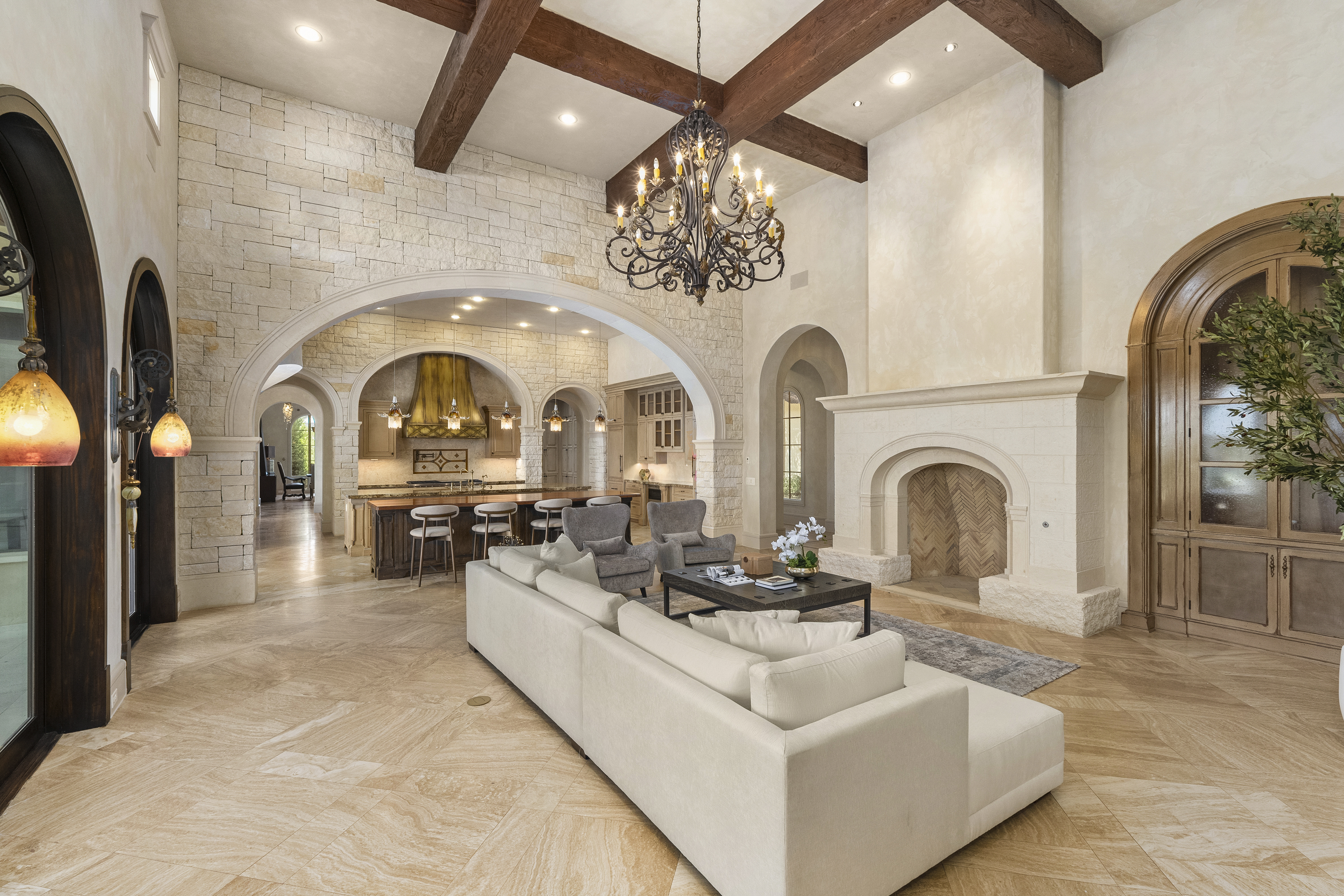  Mediterranean Style Estate in The Dominion - 物件實景