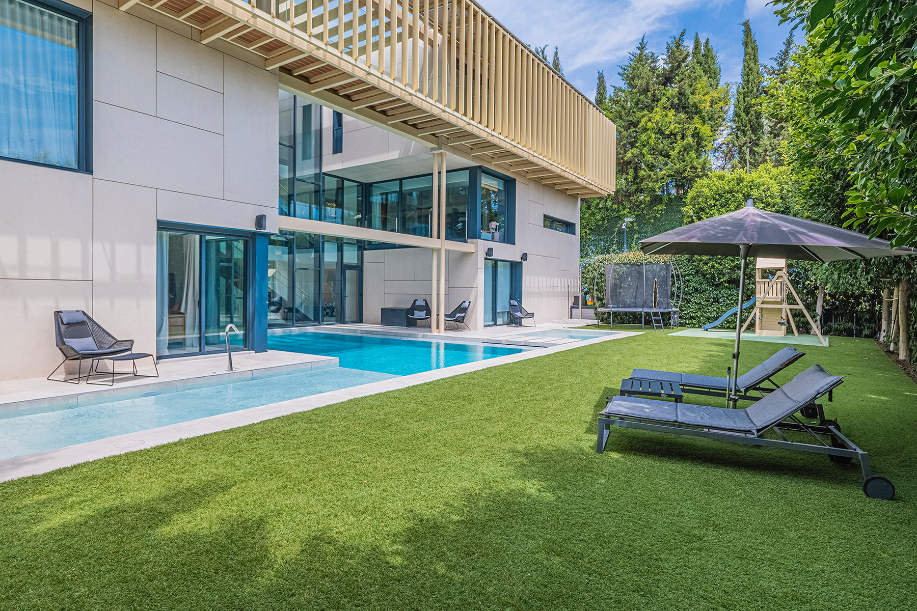 Luxury contemporary villa with pool, garden, and top energy efficiency - 物件實景