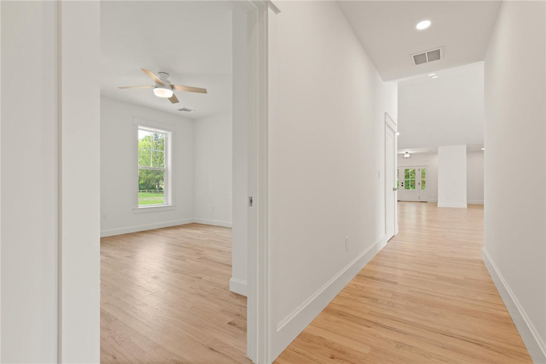Johnston, Rhode Island, 02919, United States, 3 Bedrooms Bedrooms, ,3 BathroomsBathrooms,Residential,For Sale,1939389