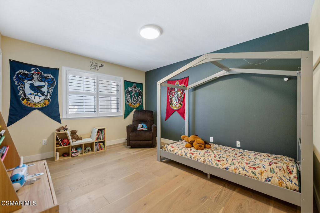 Newbury Park, California, 91320, United States, 4 Bedrooms Bedrooms, ,4 BathroomsBathrooms,Residential,For Sale,1941657