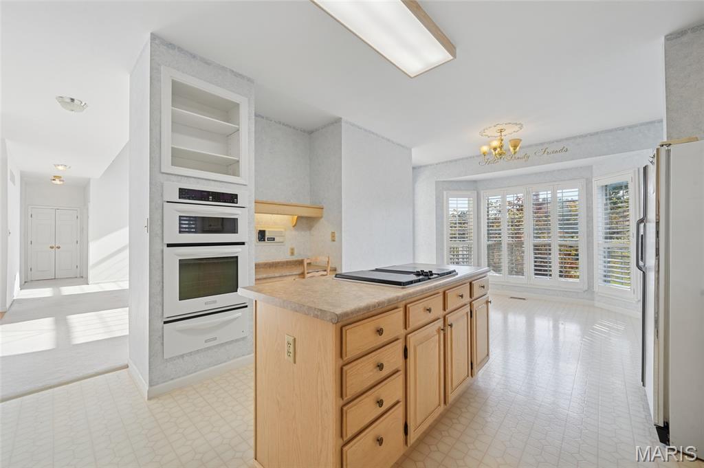 Ballwin, Missouri, 63021, United States, 4 Bedrooms Bedrooms, ,3 BathroomsBathrooms,Residential,For Sale,1989347