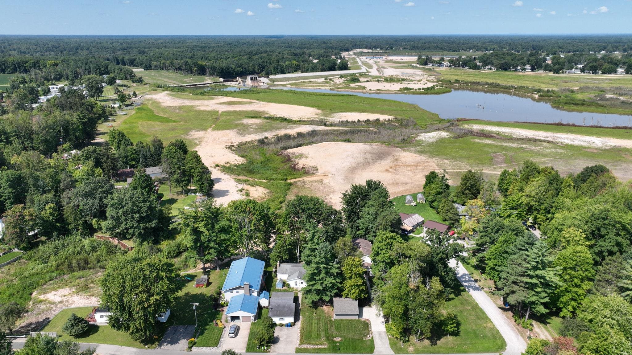 Hope, Michigan, 48628, United States, 6 Bedrooms Bedrooms, ,3 BathroomsBathrooms,Residential,For Sale,1923910