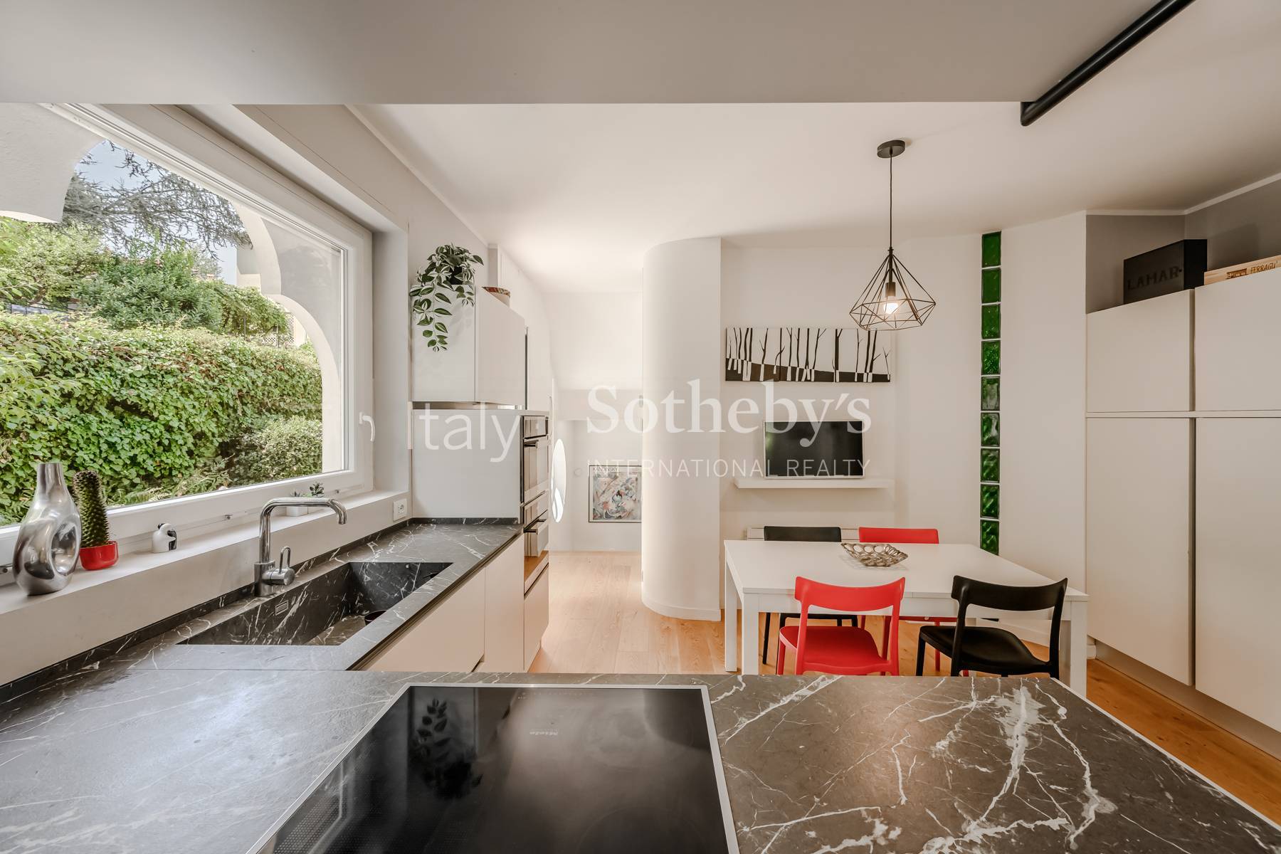  Exclusive Villa with Garden on Turin
