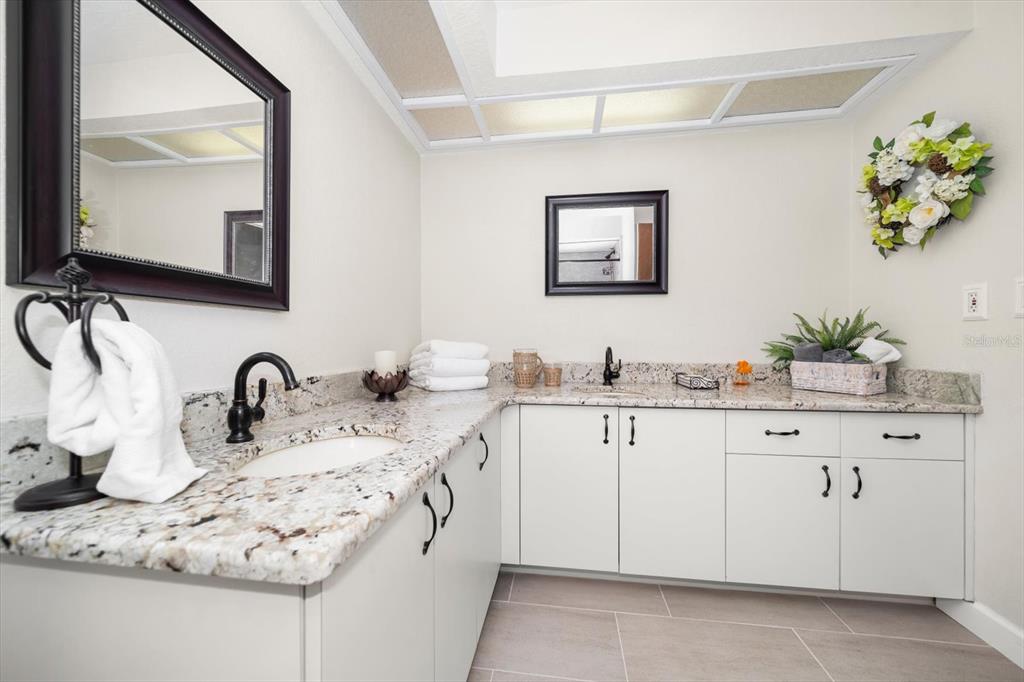 Clearwater, Florida, 33761, United States, 5 Bedrooms Bedrooms, ,3 BathroomsBathrooms,Residential,For Sale,1919685