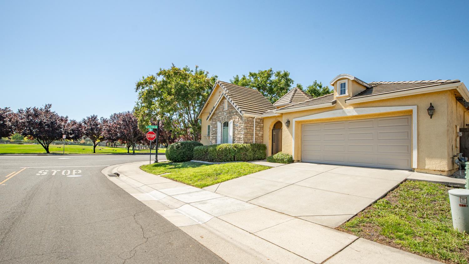 Sacramento, California, 95835, United States, 3 Bedrooms Bedrooms, ,3 BathroomsBathrooms,Residential,For Sale,1970680