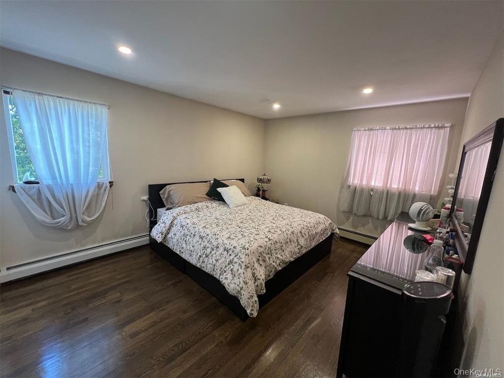 Farmingville, New York, 11738, United States, 4 Bedrooms Bedrooms, ,2 BathroomsBathrooms,Residential,For Sale,1840283