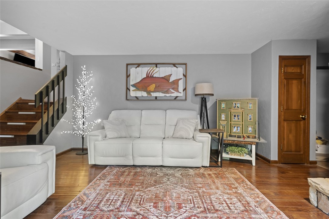 Level Green, Pennsylvania, 15085, United States, 4 Bedrooms Bedrooms, ,4 BathroomsBathrooms,Residential,For Sale,1901762